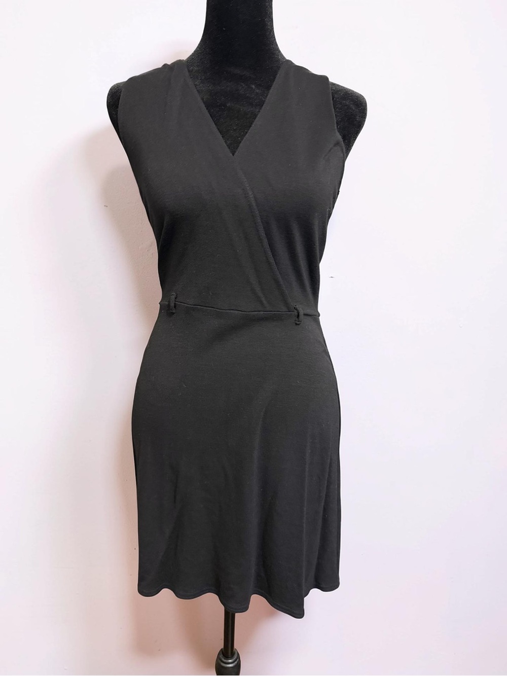 Ann Taylor Black Sleeveless V-Neck Mini Dress